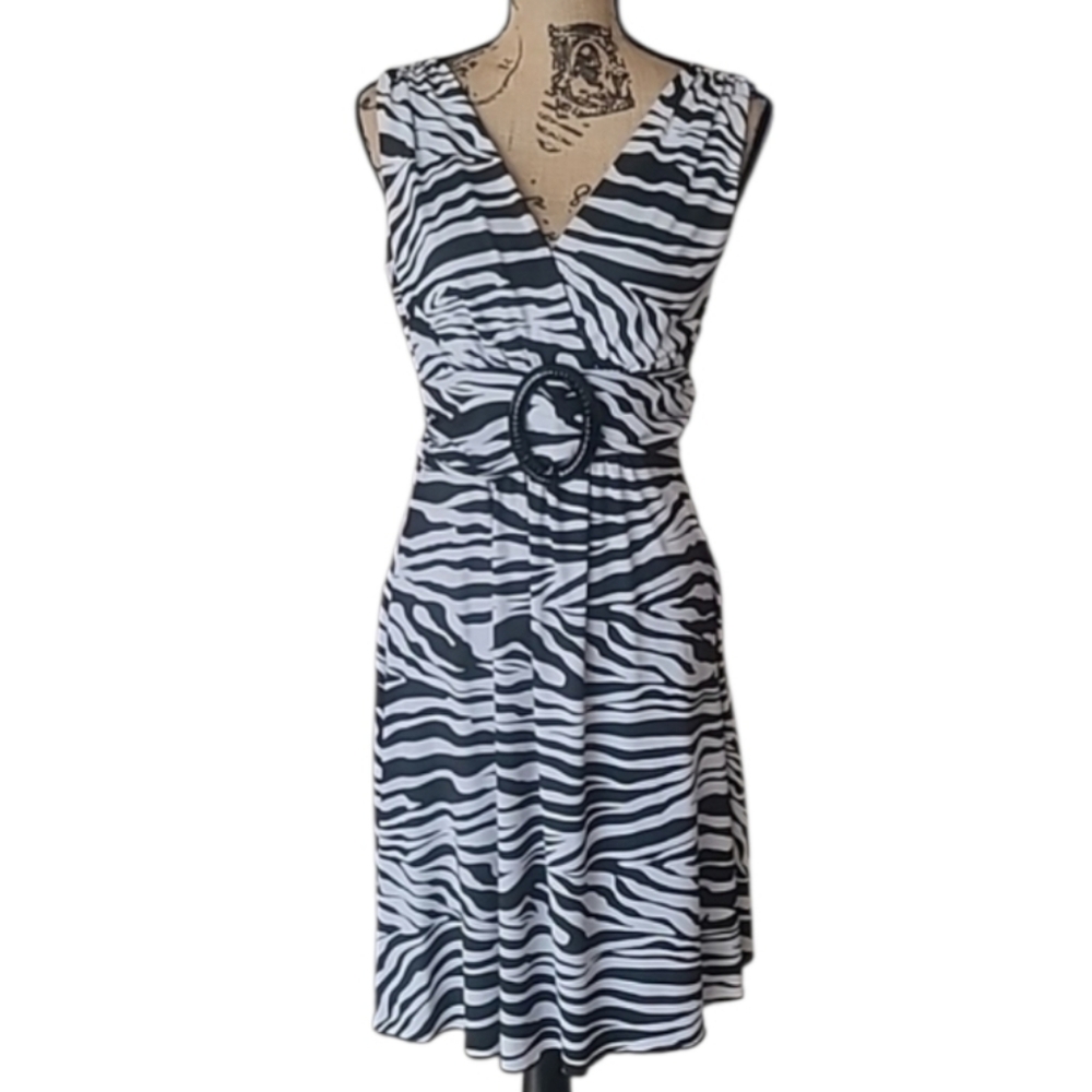 Star Vixen Black and White Zebra Print Sleeveless Dress